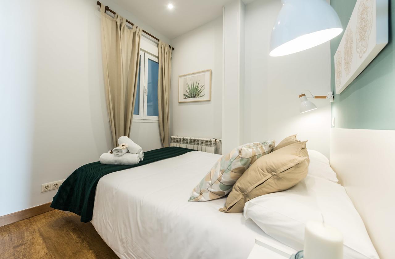 Gran Via I Santa Ana Apartment Madrid Exterior photo