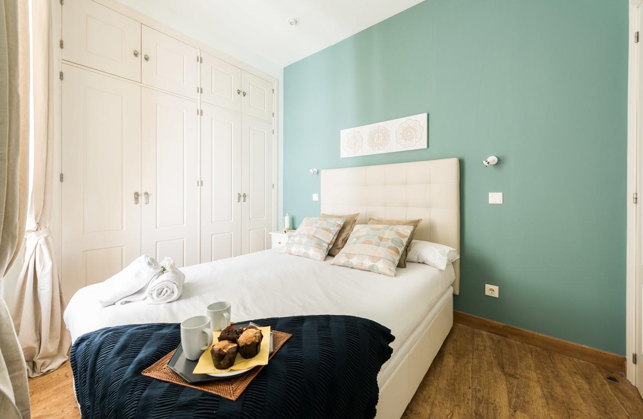 Gran Via I Santa Ana Apartment Madrid Exterior photo
