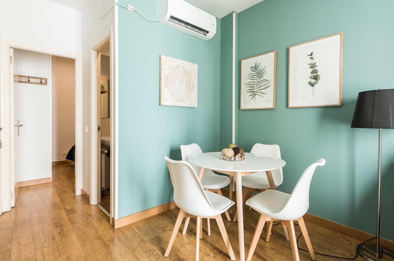 Gran Via I Santa Ana Apartment Madrid Exterior photo