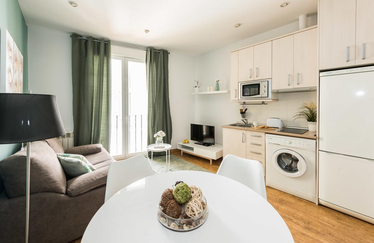 Gran Via I Santa Ana Apartment Madrid Exterior photo