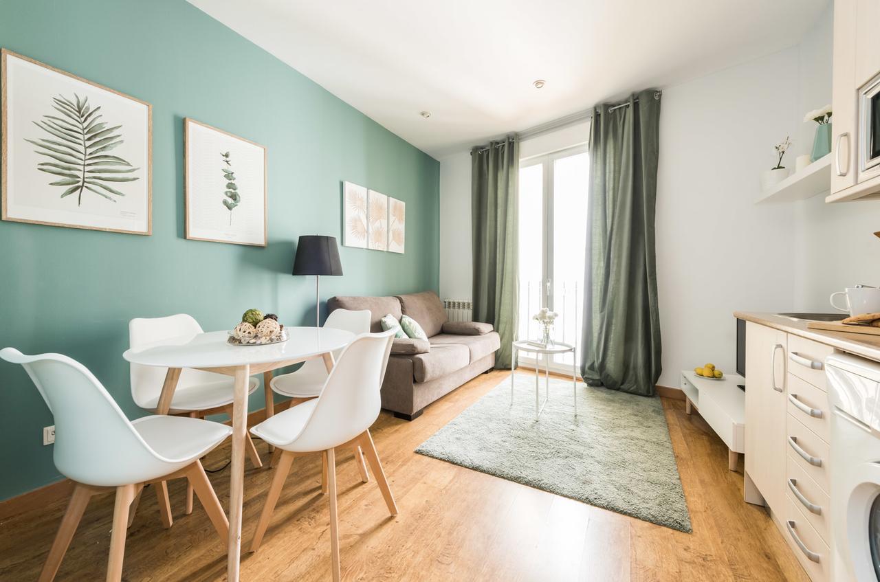 Gran Via I Santa Ana Apartment Madrid Exterior photo